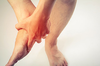 Causes of Sharp Pain in Big Toe and When to Contact a Doctor